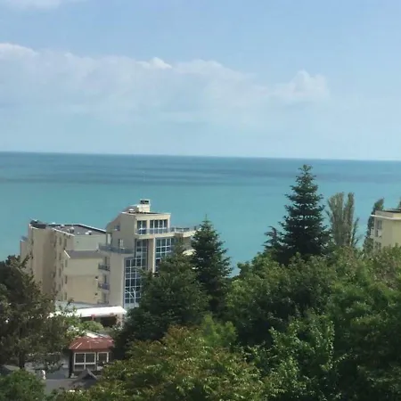 62a Doctor Luben Lazarov Street * Varna